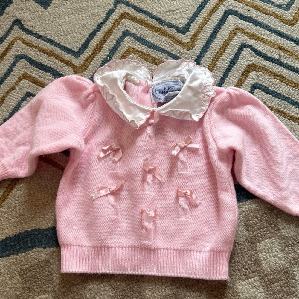 Vintage infant long sleeve knit sweater 3 to 6 moths pink bows